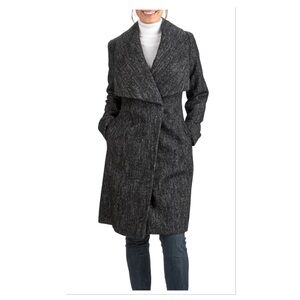 Cole Haan Black and White Belted Large Collar Wool Blend Coat Sz 2